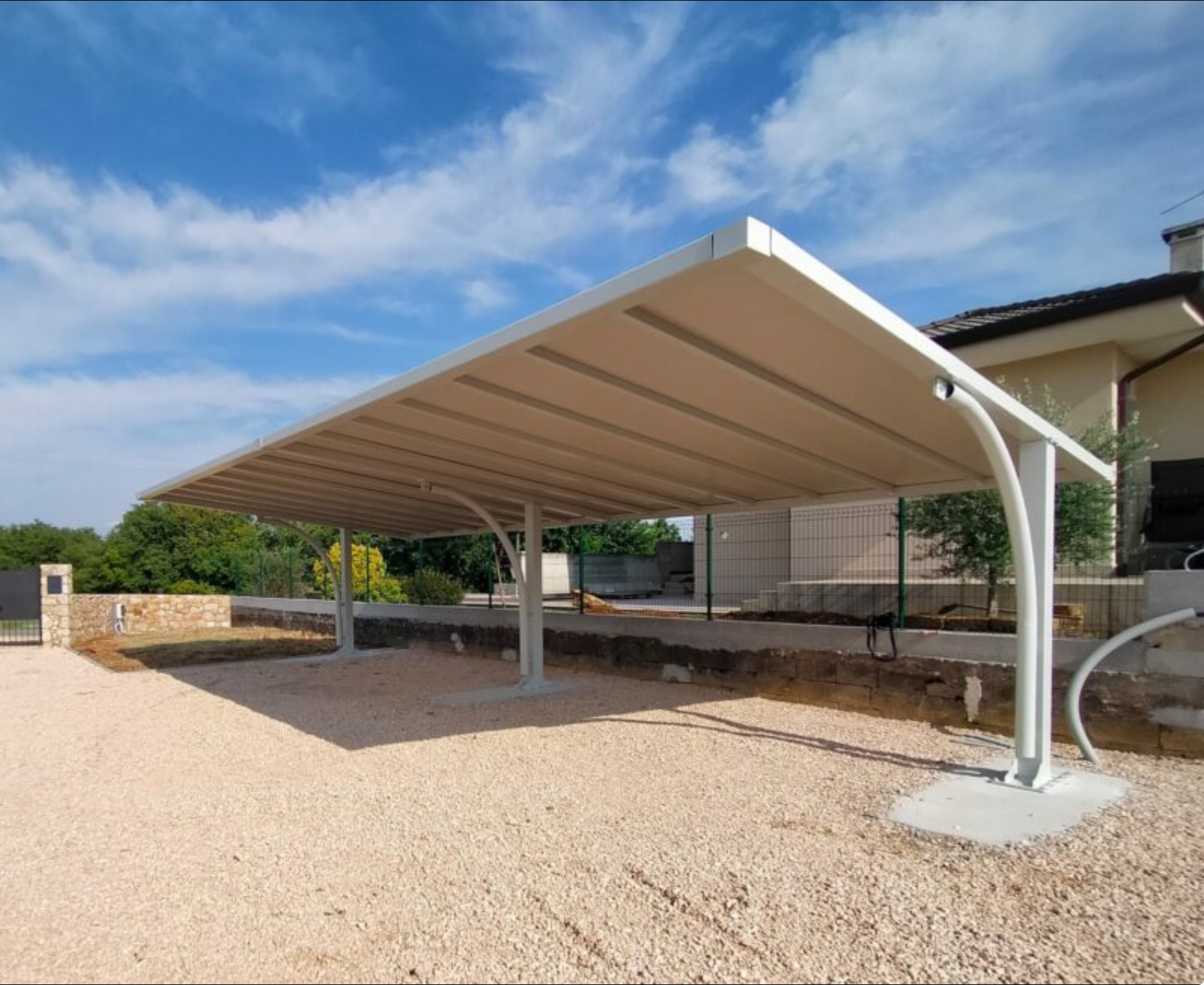 Gazebo e Car Parking